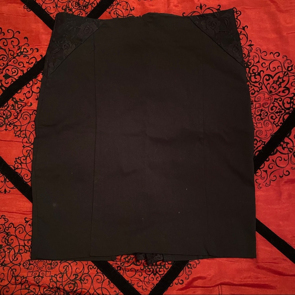 Black Lace Charlotte Russe Pencil Skirt (Size 12)